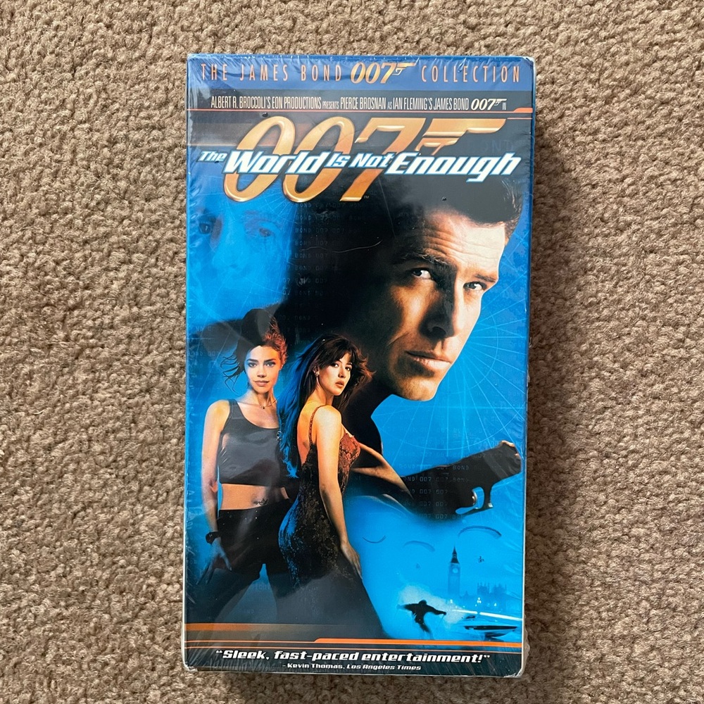 007 James Bond The World Is Not Enough (VHS 1999) NEW & SEALED (MGM WATERMARK)